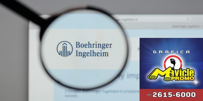 A Boehringer há a associação para novas terapias para tratamento de distúrbios psiquiátricos   Imã de geladeira e Gráfica Mavicle Promo
